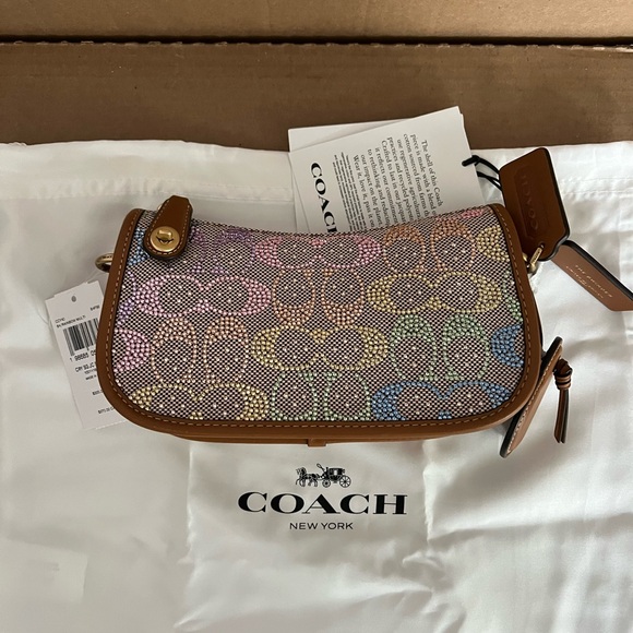 Coach Swinger Bag 20 With Chain In Crystal Signature Jacquard NWT - Picture 6 of 7